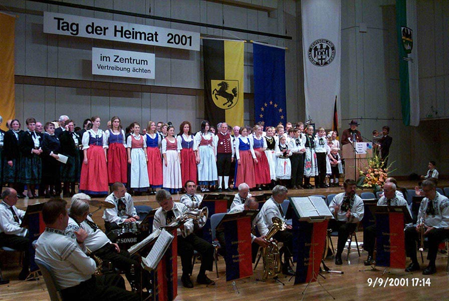 04Tag_der_Heimat_2001
