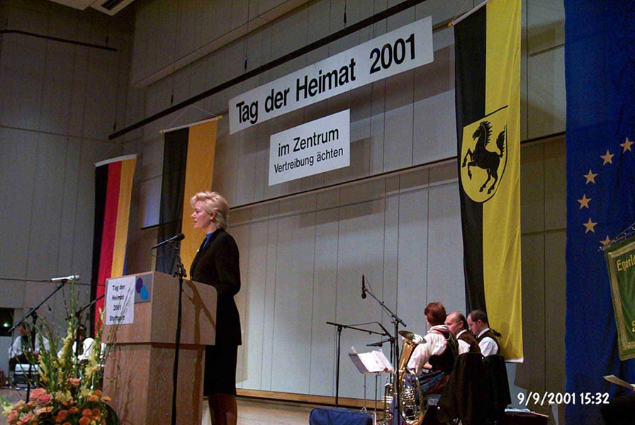 08Tag_der_Heimat_2001
